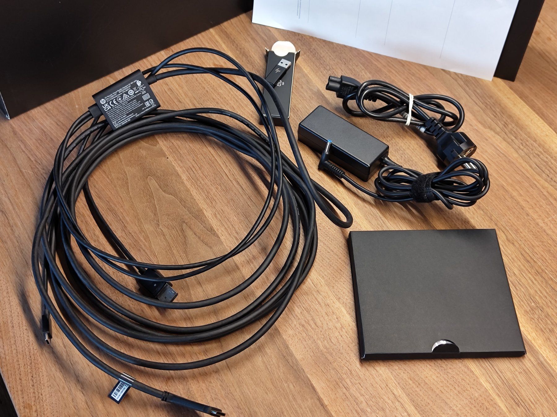 Hewlett Packard Autres accessoires: HP Reverb G2 V1 | 2 Motion Controller – D'occasion à Hüniken par  6
