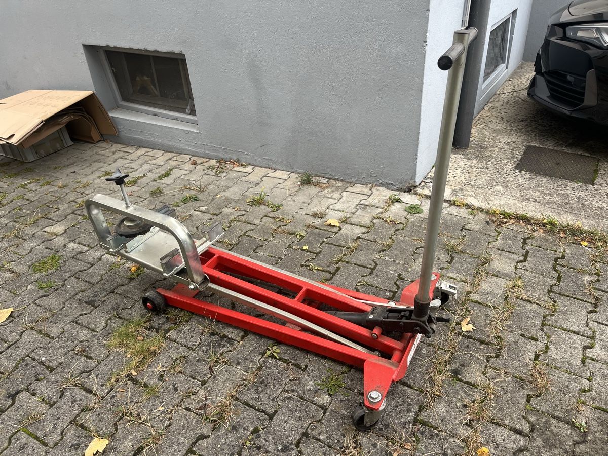 Piaggio Tutti pezzi di ricambio per scooter: Vespa Piaggio Oldtimer Hebelift – Usato da Thun venduto da Cpia 2