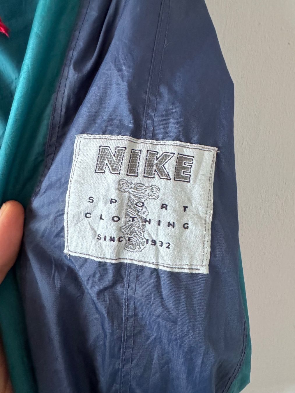 Nike Giacche: RARE Nike spain jacket MEN XL – Usato da Neuchâtel venduto da _Easy_to_Find_ 1