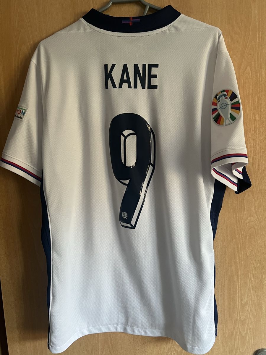 Canottiere & Pantaloni: Englandtrikot Harry Kane Grösse L  – Usato da Mümliswil venduto da Calciopat 1