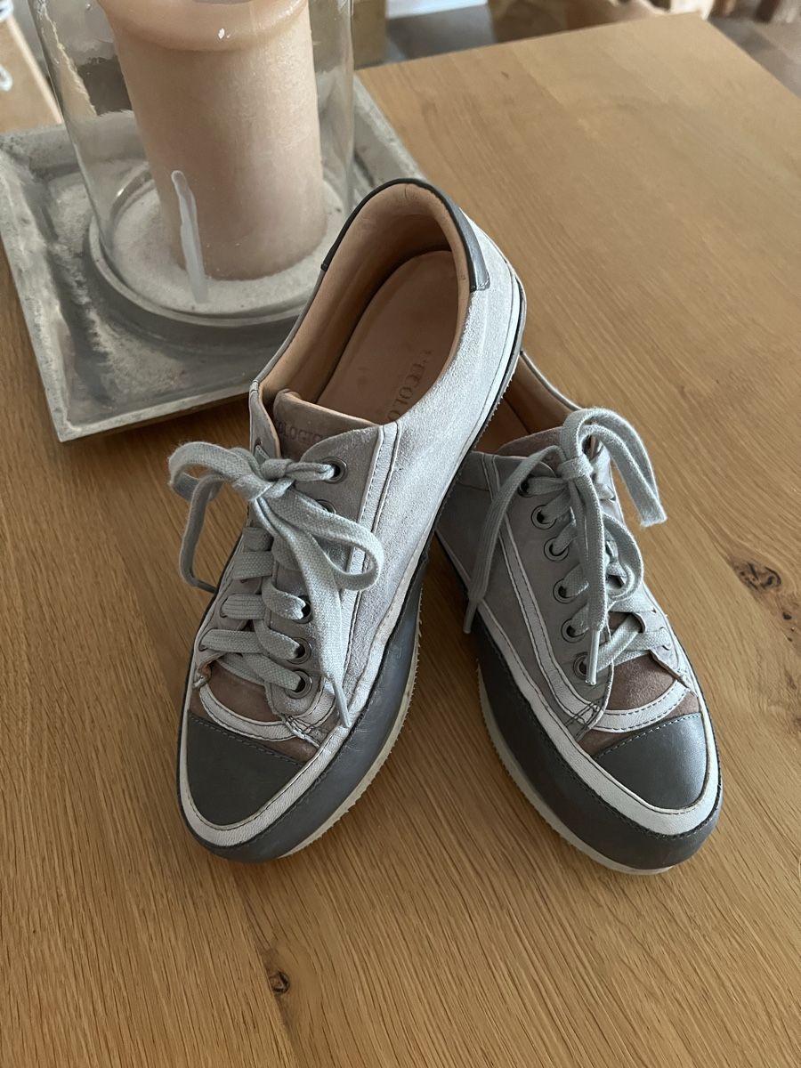 Damenschuhe: Super coole handgemachte Halbschuhe – Gebraucht aus Döttingen von Steinklopferin