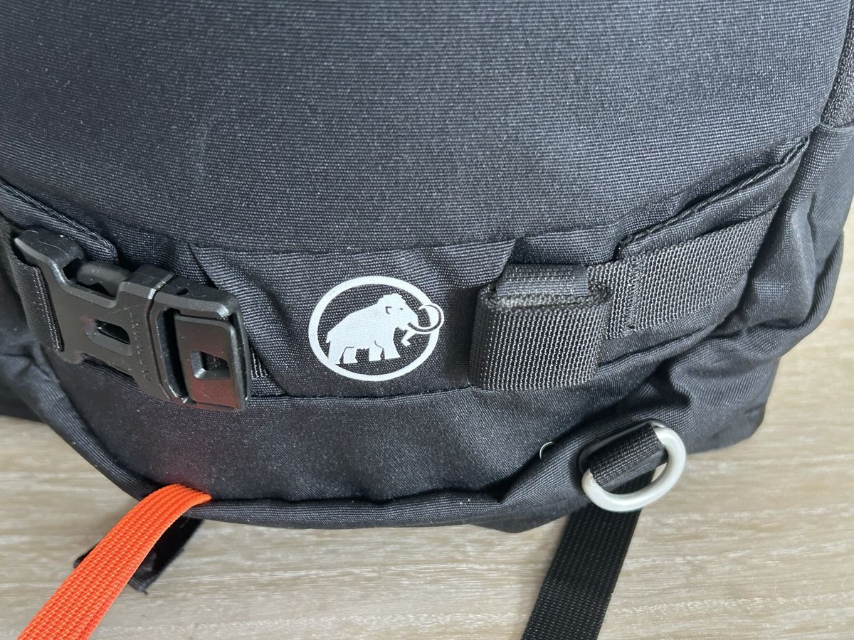 Mammut Zaini: Mammut Rucksack Nirvana, 25 Liter, schwarz – Nuovo (secondo la descrizione) da Wolhusen venduto da eve_m6cg 5