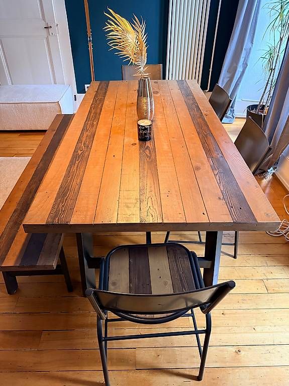 Set di tavolo e panche: Ensemble de salle à manger avec table, banc et 4 chaises – Usato da Cossonay-Ville venduto da robin_b
