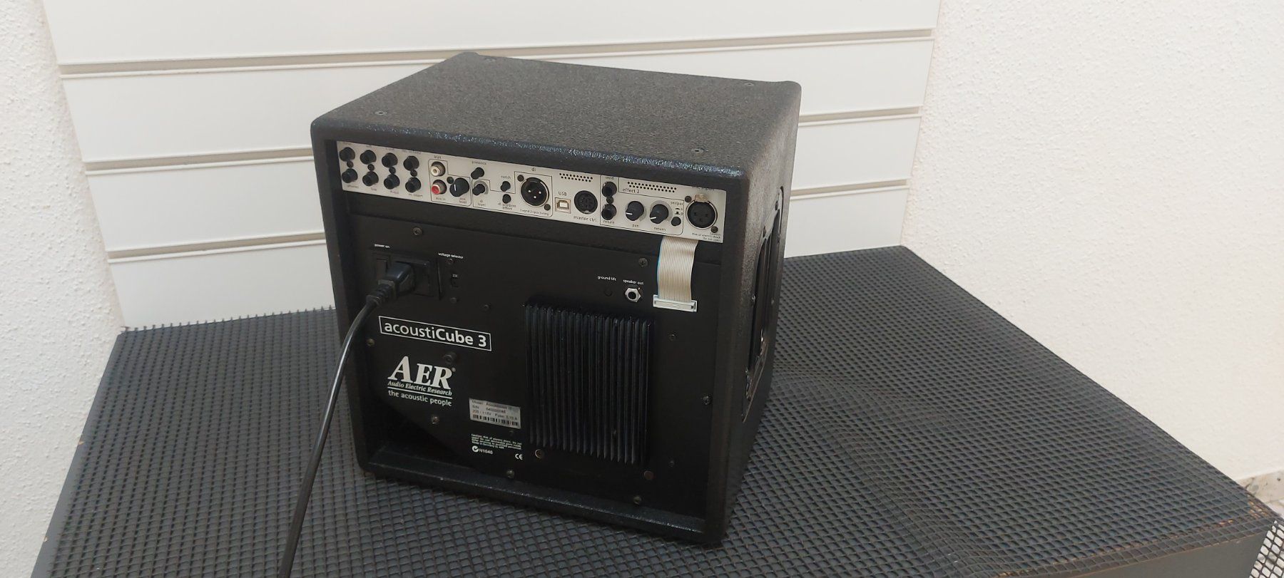 Verstärker: AER Acoustic Cube 3 High End Acoustic Amp – Gebraucht aus Glattbrugg von Swissmusik 2