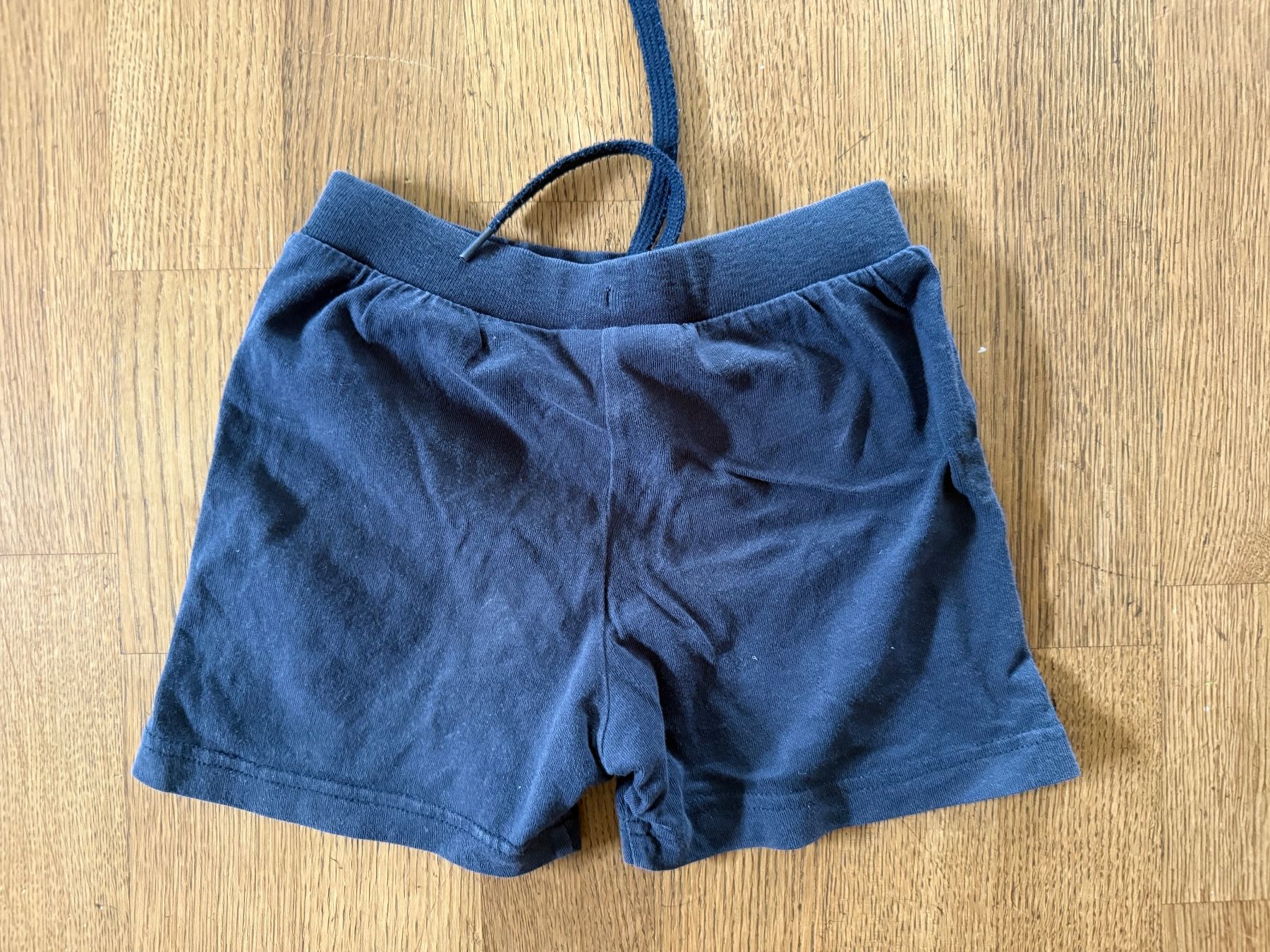 Pantaloni: Shorts von Champion – Usato da Winkel venduto da gatta 1
