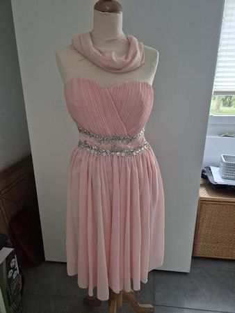 Cocktailkleid rosa trägerlos mit Steinen und Schal