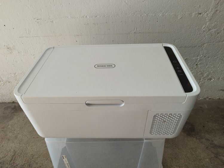 Mobicool Kühlschränke & Kühlen: Mobicool Kühlbox weiss gebraucht – Gebraucht aus Frauenfeld von mik_8hw7