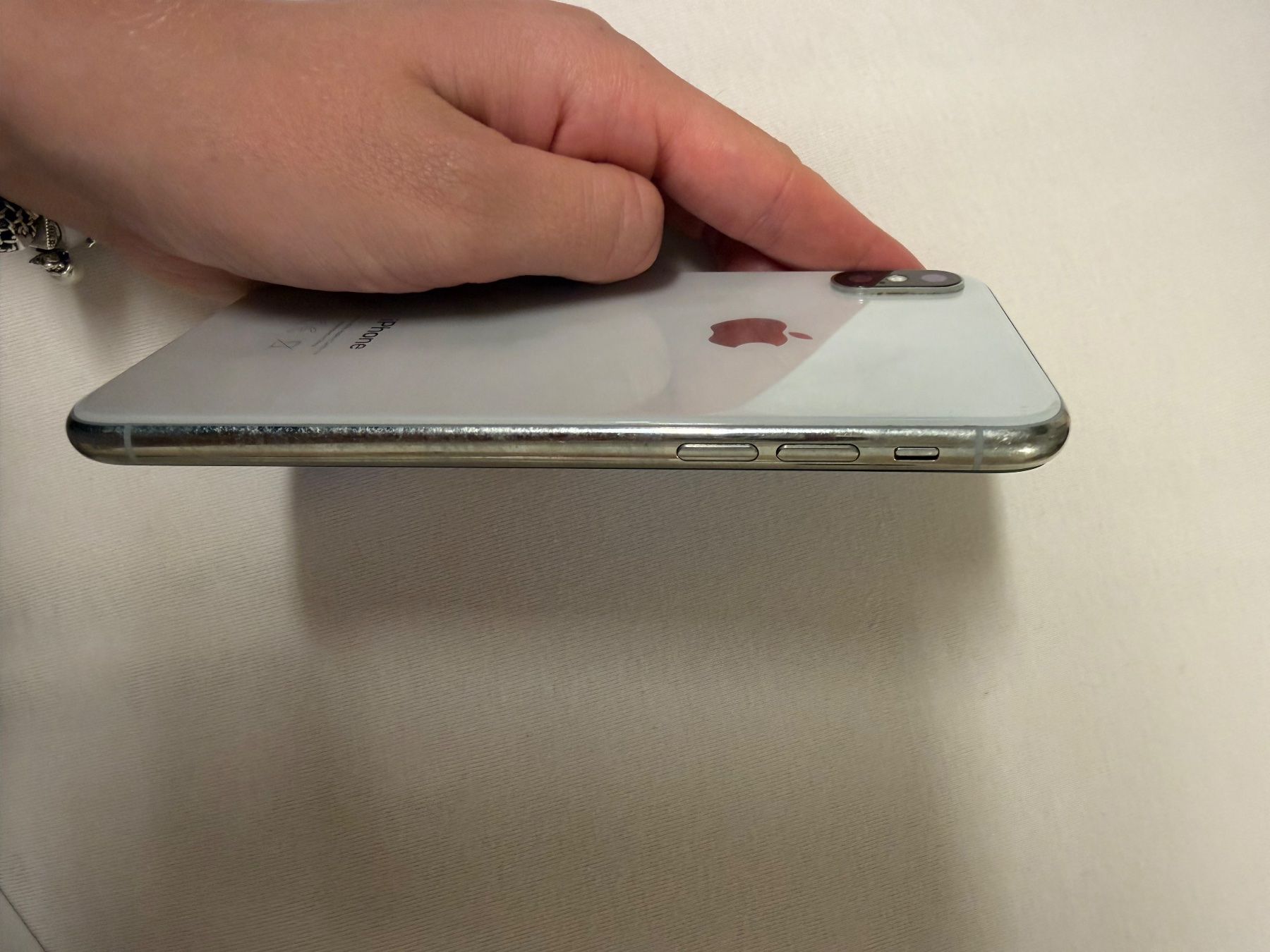 Apple Telefoni cellulari / Smartphones: Apple iPhone X silber 256GB – Usato da Biel-Benken BL venduto da len_5vvq 4