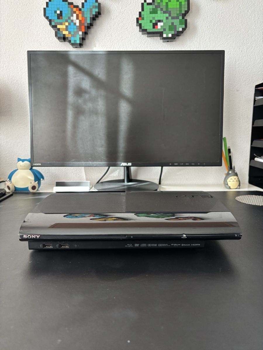 Sony Console: Playstation 3 Slim (PS3) – Usato da Rümlang venduto da ren_n9xj 2