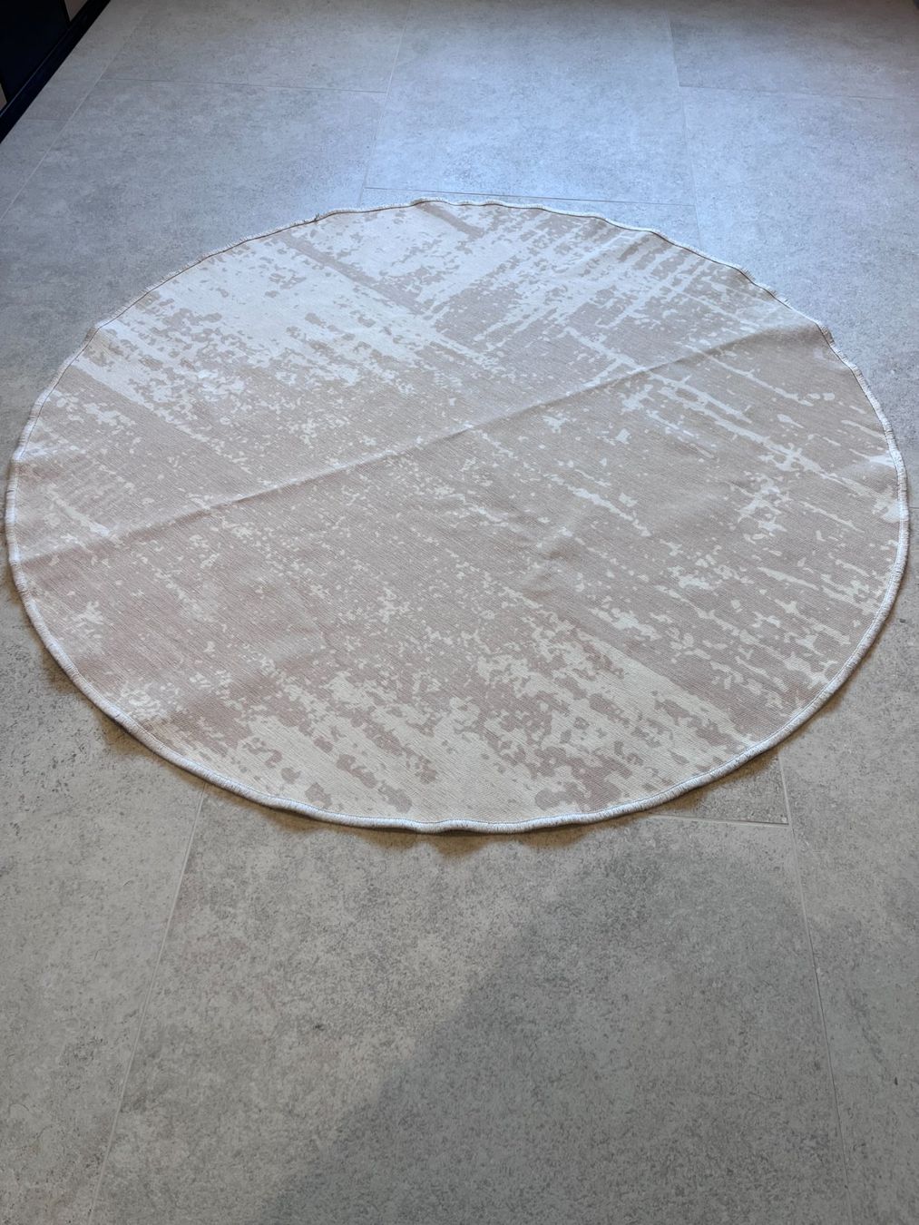 Tappeti: Waschbarer, runder Teppich 120cm – Usato da Schmerikon venduto da graugugg