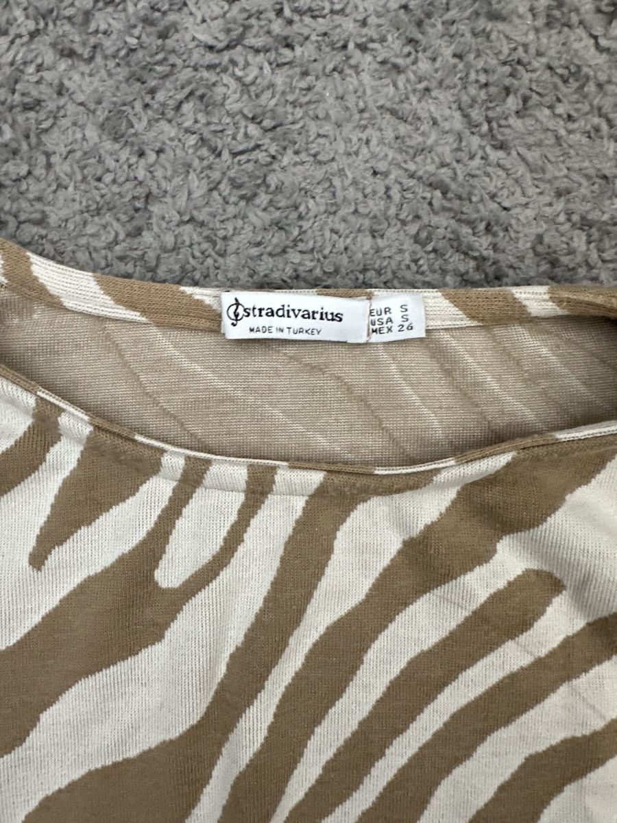 Stradivarius Top: Stradivarius cropped Langarmshirt - S – Nuovo (secondo la descrizione) da Kerns venduto da liv_8rly 2