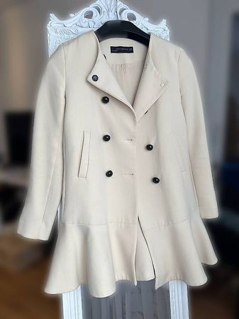 Kurzer Mantel von Zara