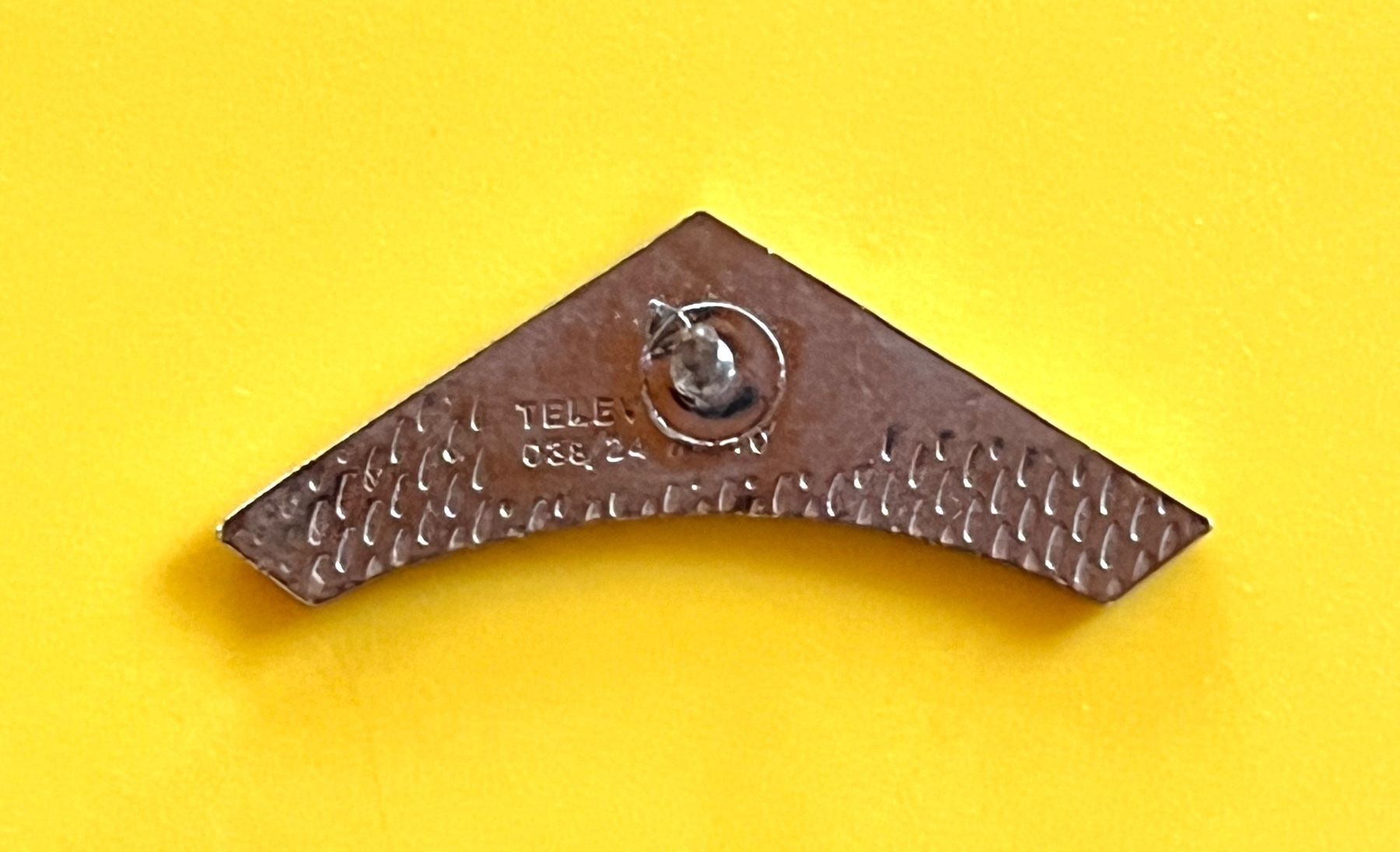 Placchette & Badge: Pin delta OK – Usato da Renan BE venduto da johncactus 1