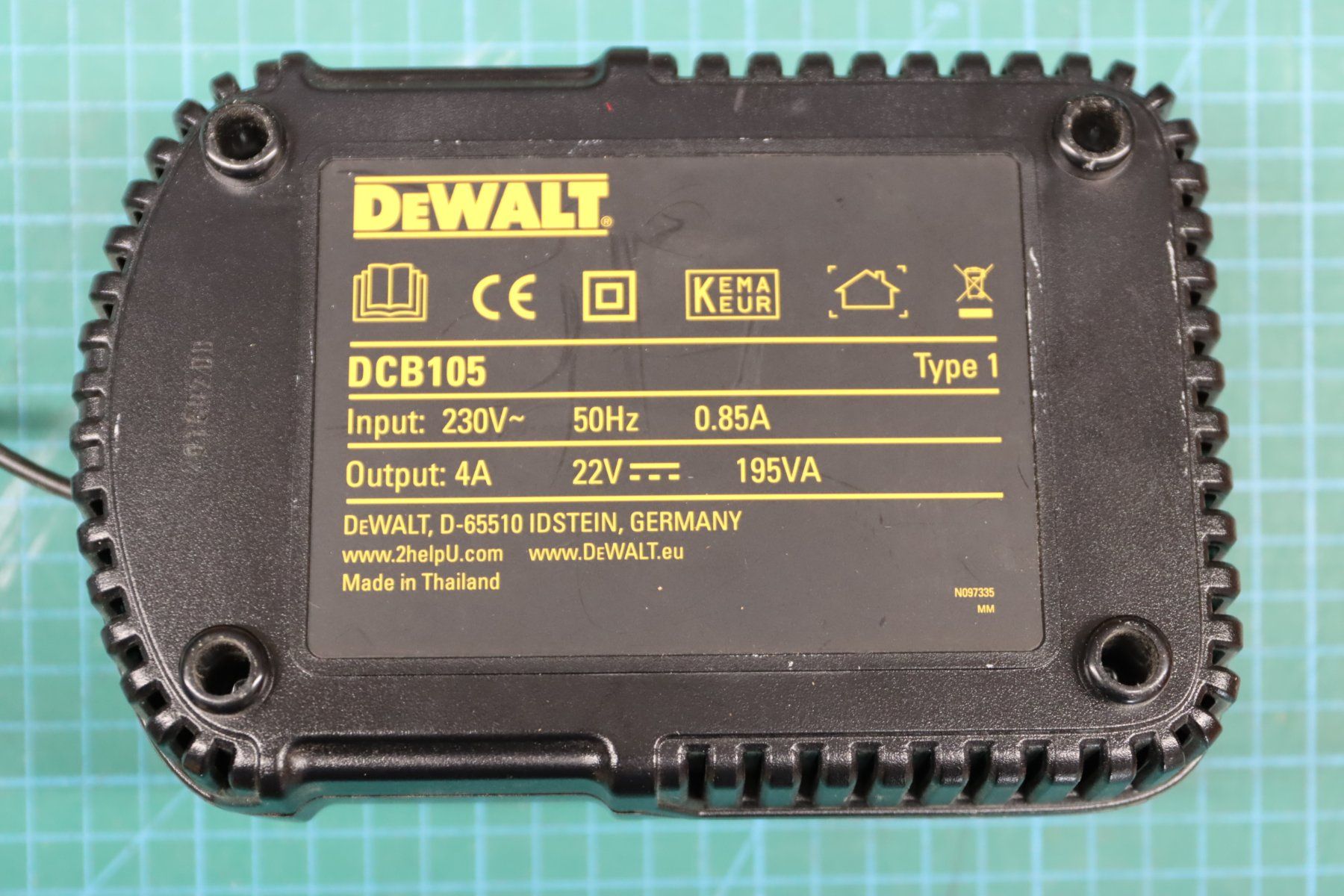 Dewalt Tutti gli attrezzi: DeWalt DCD785 Akkuschrauber Set – Usato da Emmetten venduto da Super008 3