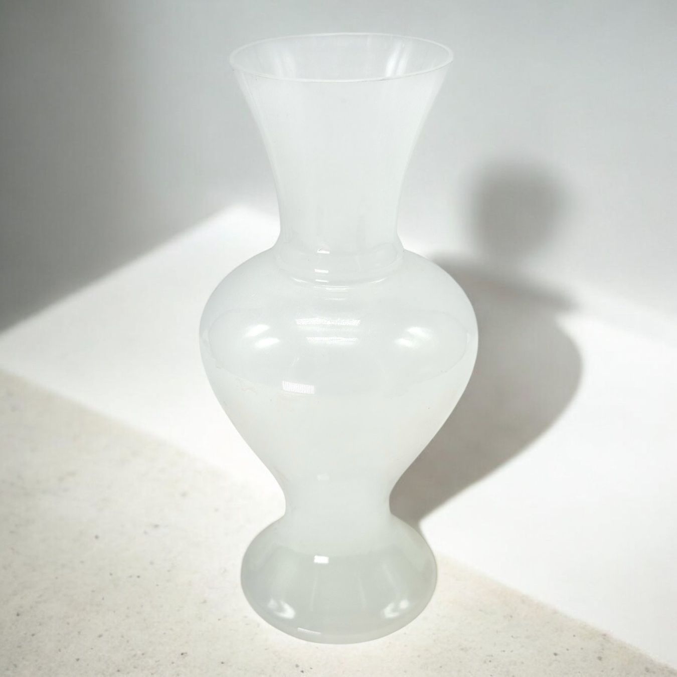 Vasi & Recipienti: Superbe vase en opaline blanche – Usato da Morges venduto da sauveurdetresors