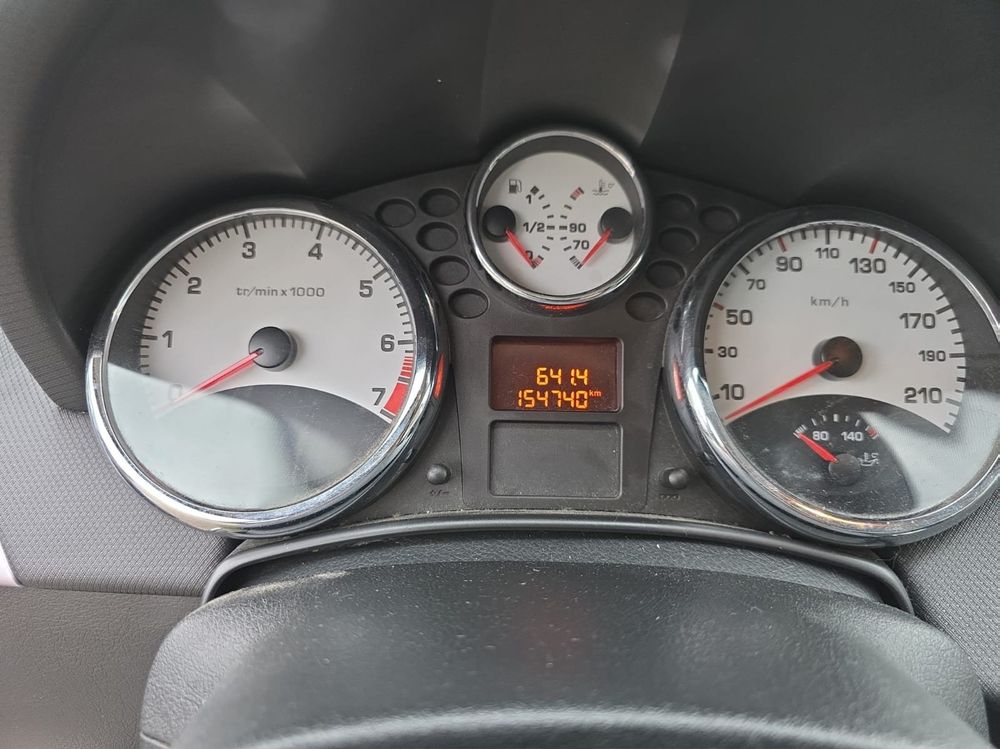 Peugeot Automobili: Peugeot 207 Neu MFK Cabrio – Usato da Safnern venduto da rin_vs57 6