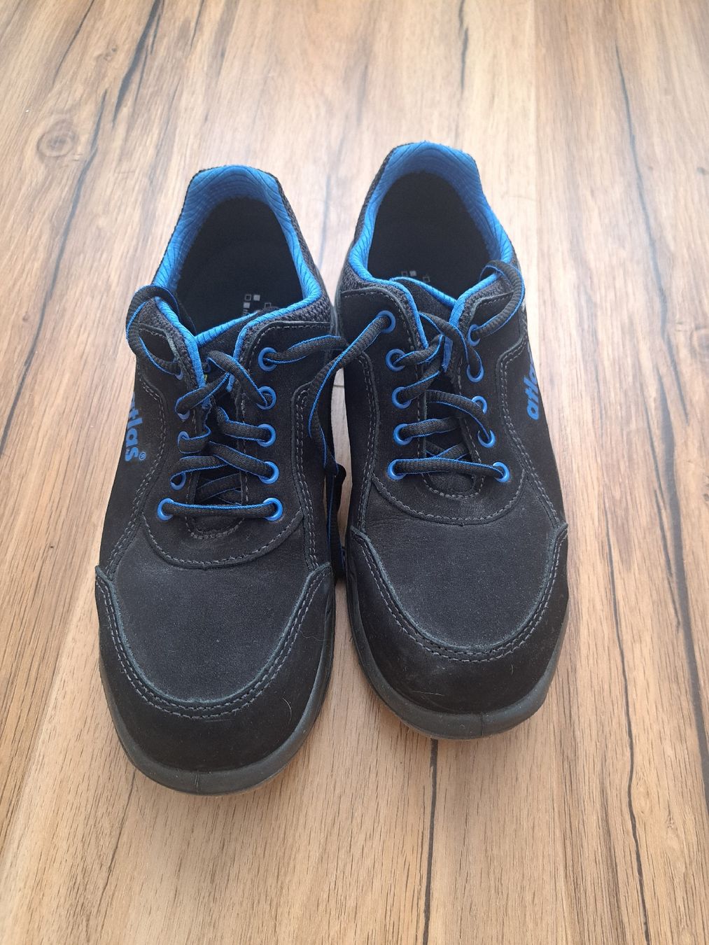 Scarpe da uomo: Sicherhheits Arbeitsschuhe – Usato da Unterkulm venduto da famerismann