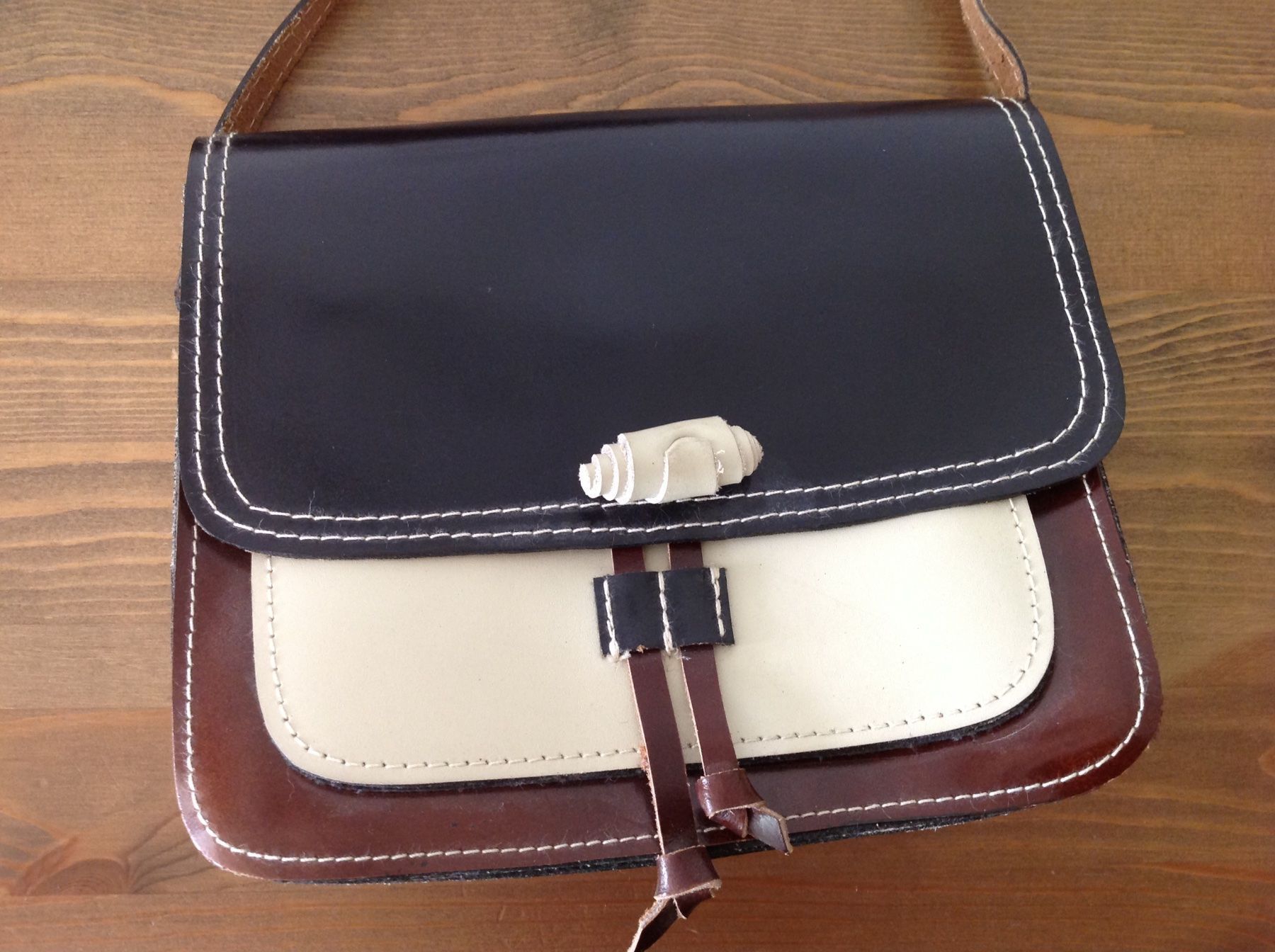 Taschen für Damen: Handtasche – Gebraucht aus Altdorf UR von Mini037 2