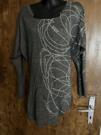 Desigual Pullover grau mit Eulenmotiv und Schriftzug, Gr. S 