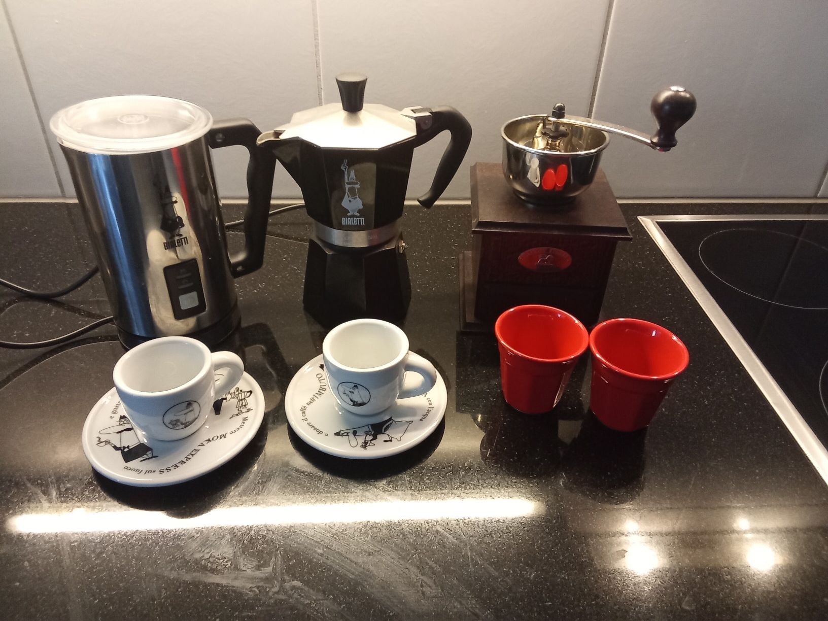 Bialetti Kaffeemaschinen & Espressomaschinen: Bialetti Set – Gebraucht aus Liebefeld von CD-Urs