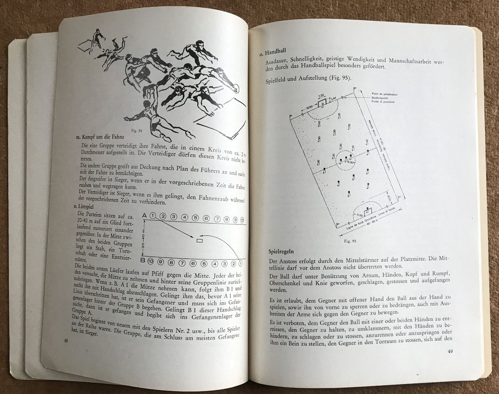 Schweizer Armee Armi bianche: SCHWEIZER ARMEE DAS TURNEN IN DER ARMEE 1954 – Usato da Ostermundigen venduto da wini63 4