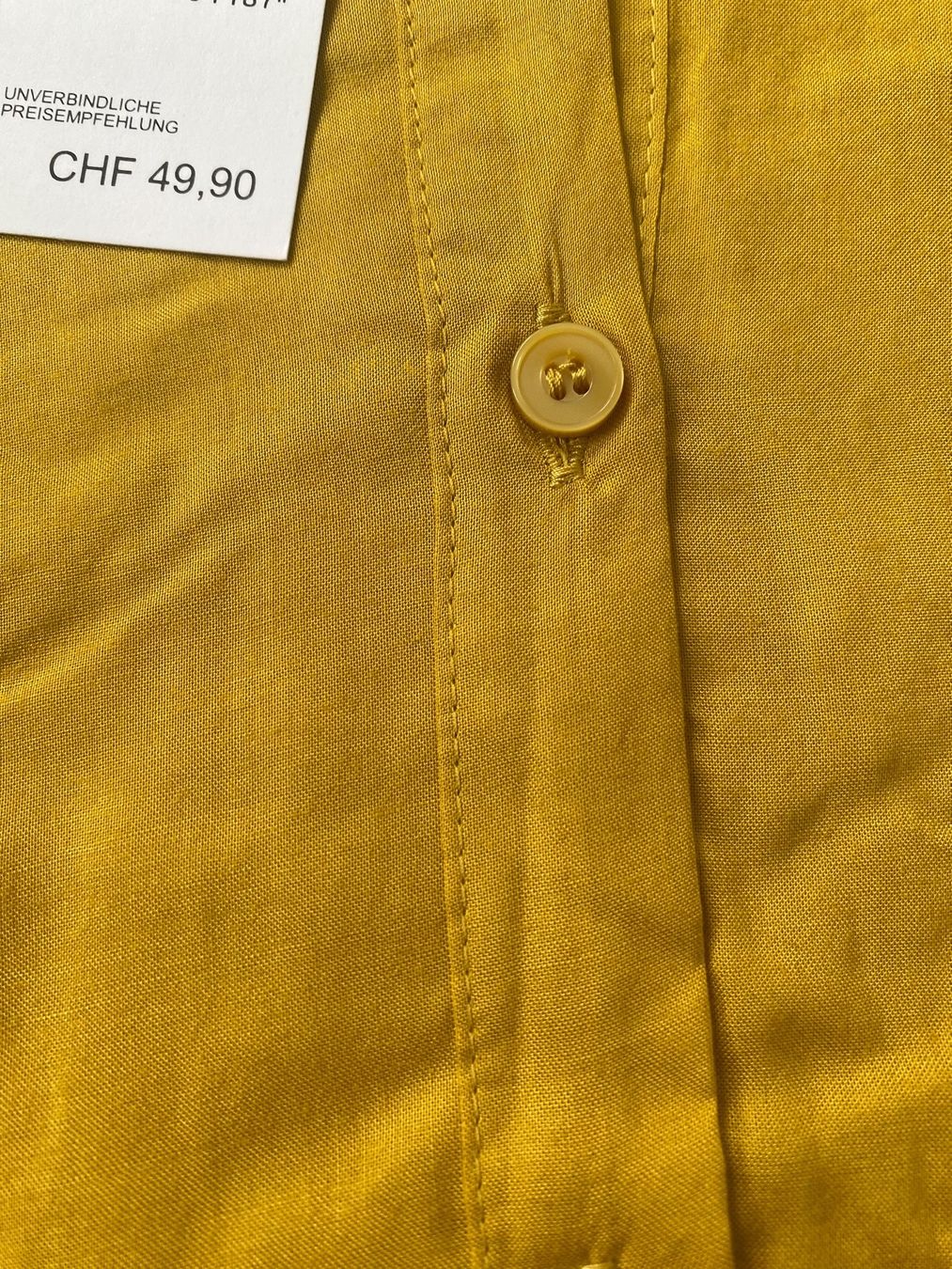 Benetton Chemisiers: Bluse Benetton, gelb, Grösse L - NEU – D'occasion à Basel par SAF 2