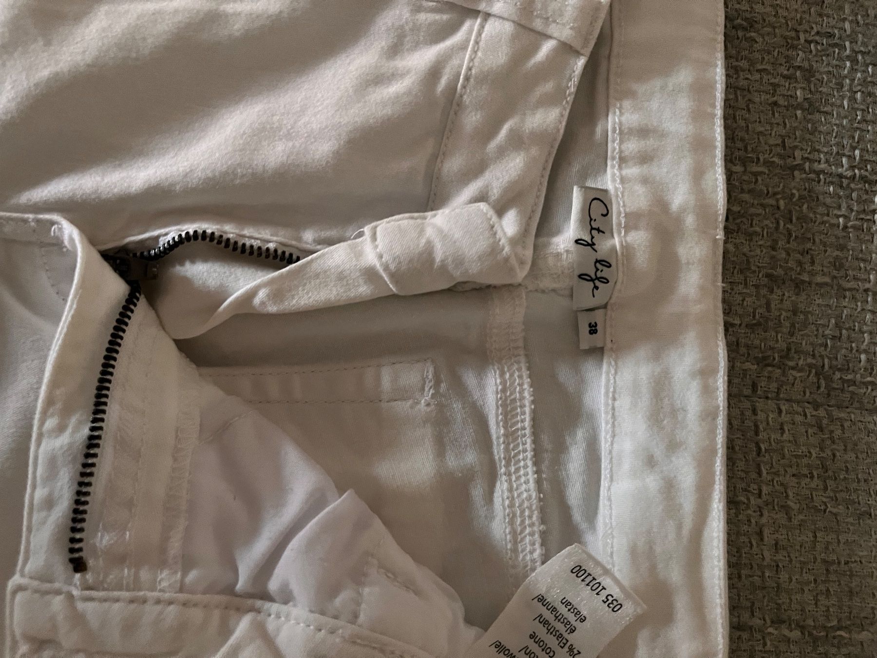 Pantaloni: Hose Damen – Usato da Brüttisellen venduto da lilien2012 1