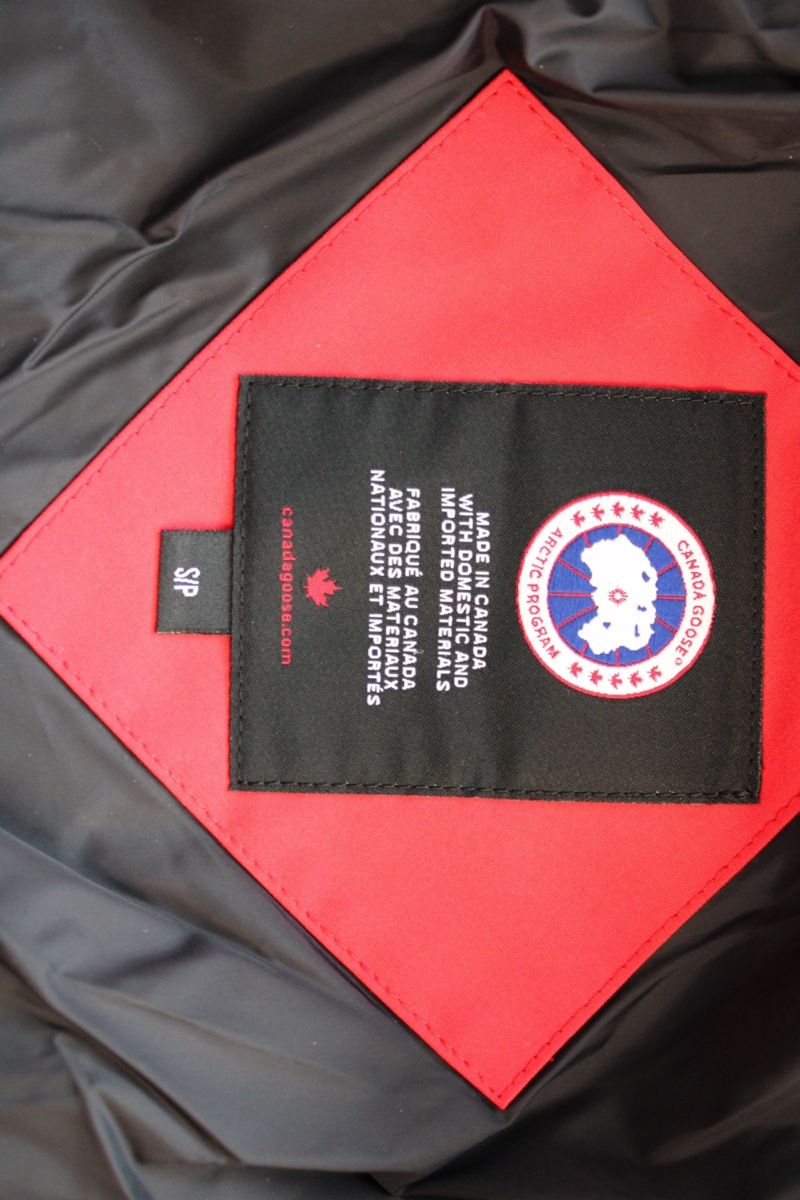 Canada Goose Giacche: Canada Goose Rouge – Nuovo (secondo la descrizione) da Essertines-Rolle venduto da Nono_1802 3