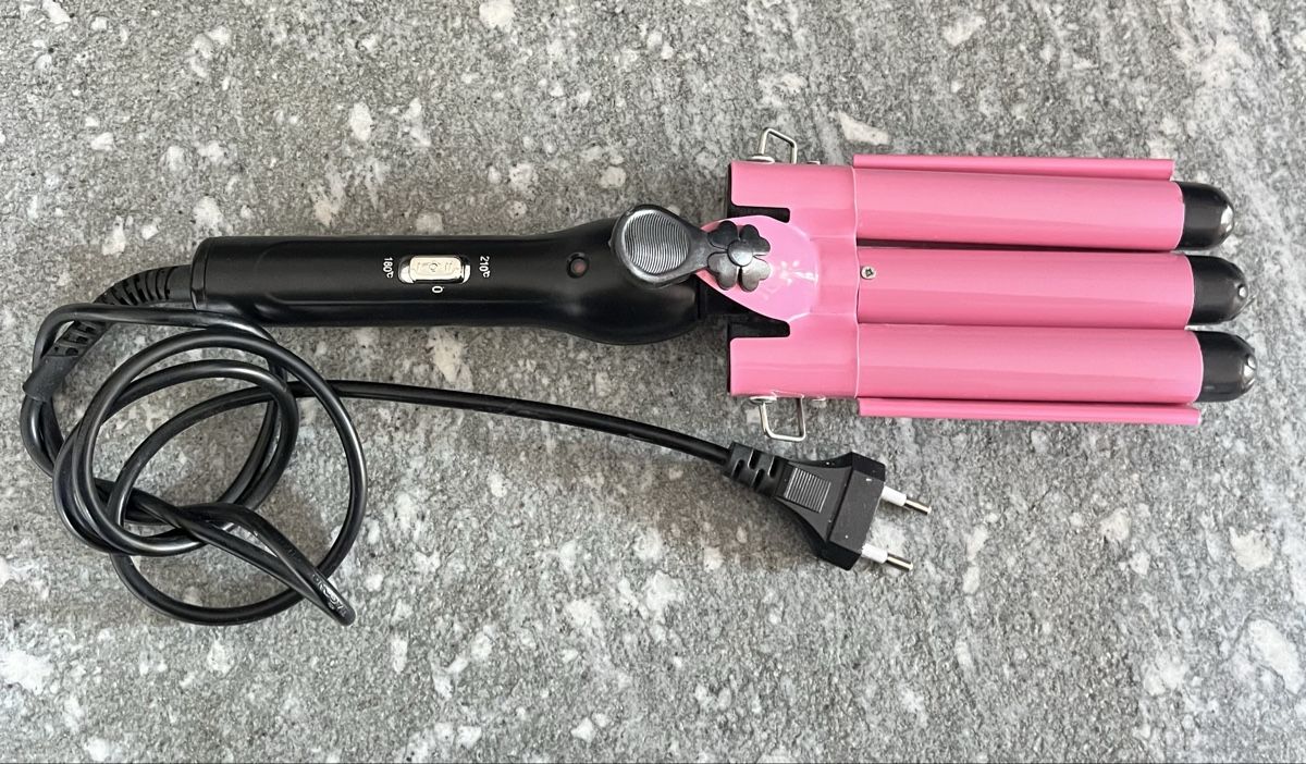Piastre & Arricciacapelli: Lockenstab in Pink – Usato da Cunter venduto da tiramisuuu_