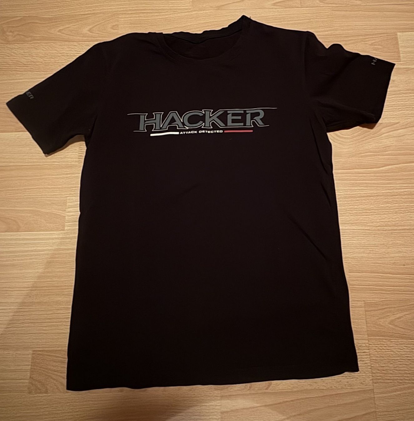 T-Shirts: T-Shirt Hacker Attack Detected schwarz – Gebraucht aus Neukirch-Egnach von Phion 3