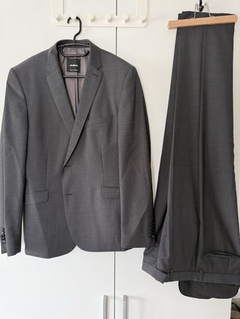 Anzug Strellson Herren Super 110's Grösse 52 slim fit dunkel