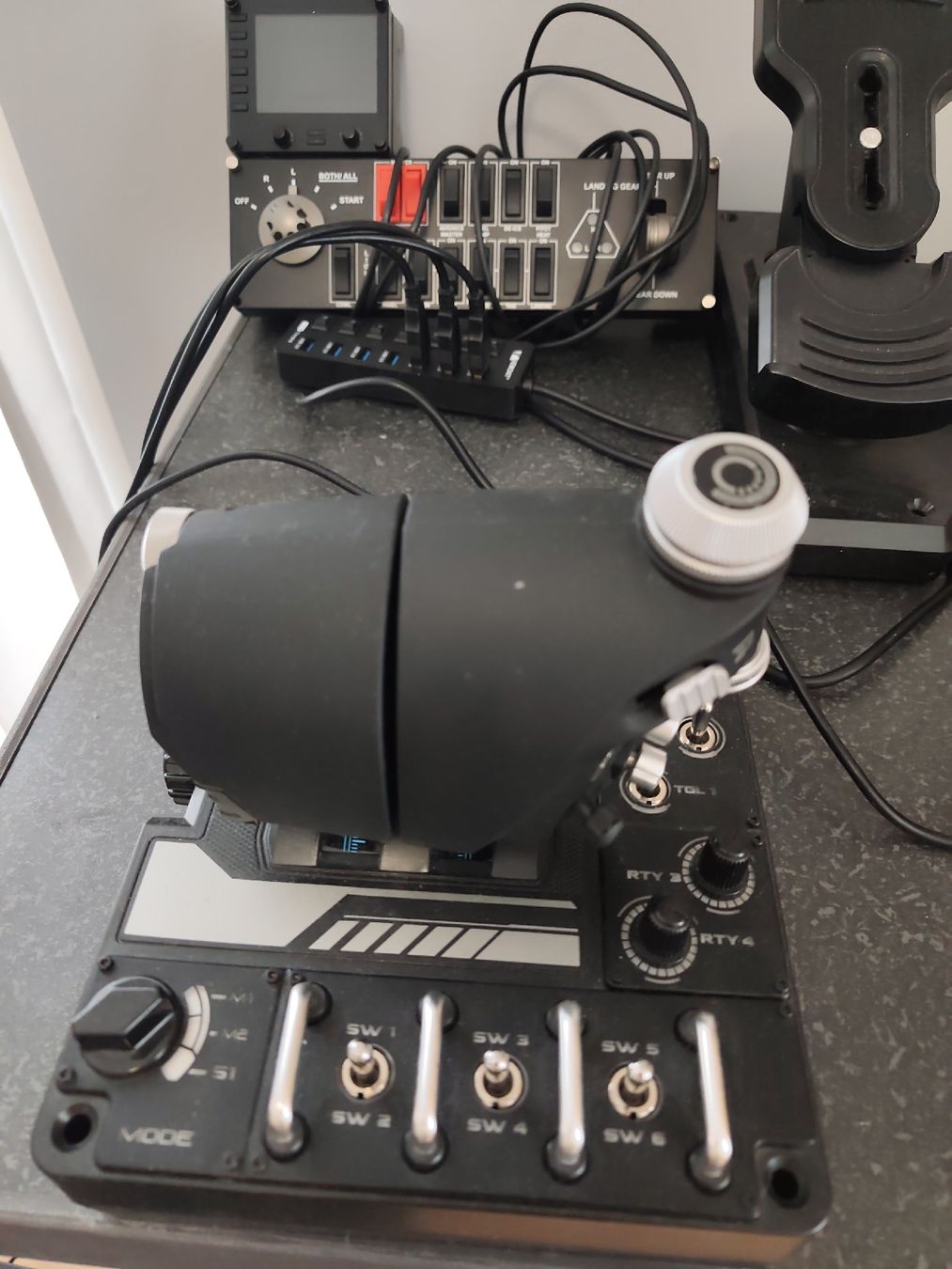 Microsoft Console: Controler für MS Flugsimulator – Usato da Bottighofen venduto da rolbec 1