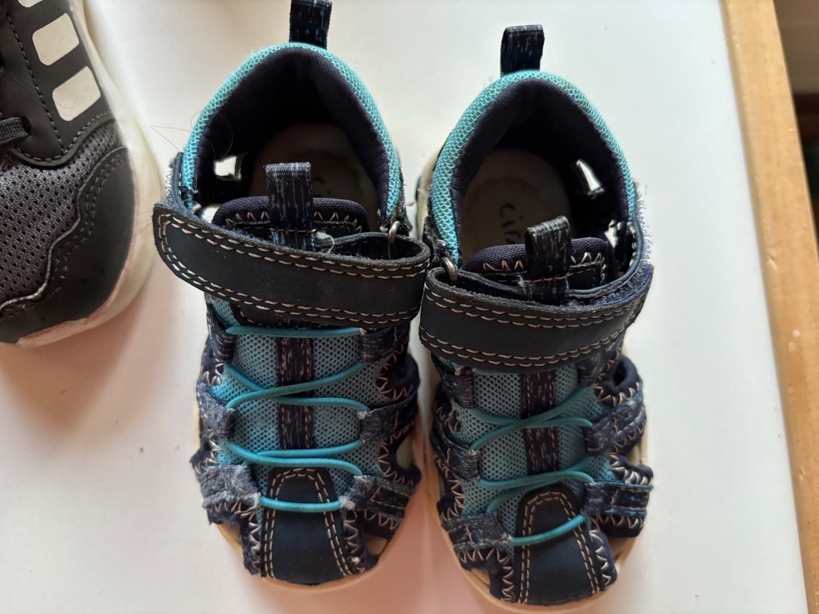 Scarpe per ragazzi: Kinderschuhe Set Gr. 20-21  – Usato da Schaffhausen venduto da mar_dg95 2