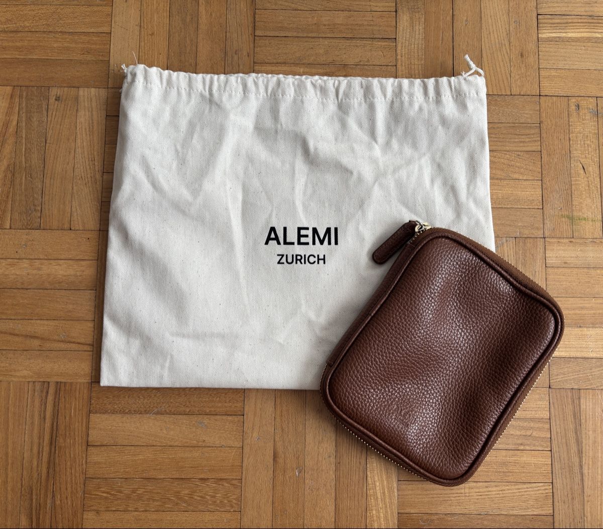 Covers & Taschen: Alemi Technopark Case – Neu (gemäss Beschreibung) aus Zürich von Cindarel