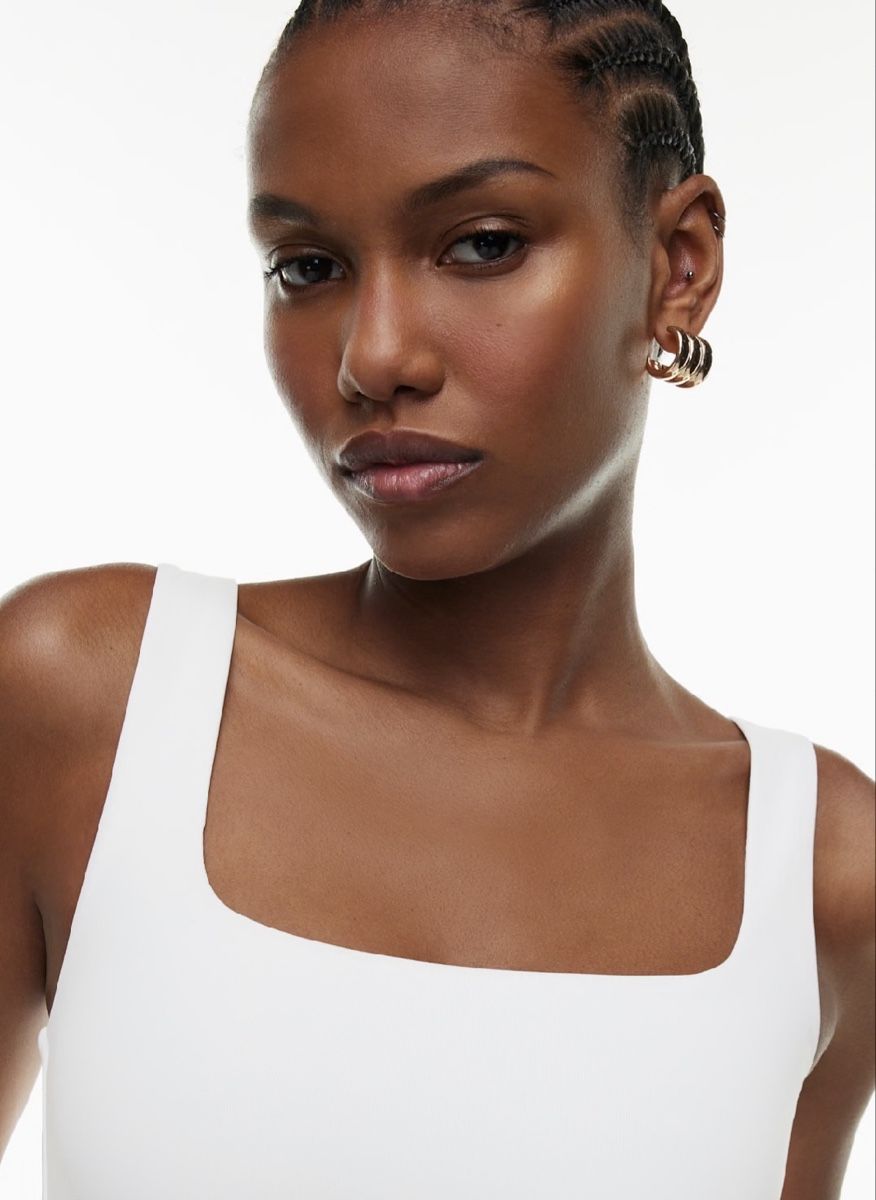 Aritzia Top: Aritzia Contour Squareneck Hip Tank S – Usato da Rümlang venduto da svent 2