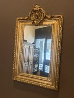 Antiker Spiegel mit Goldrahmen, Barock Stil