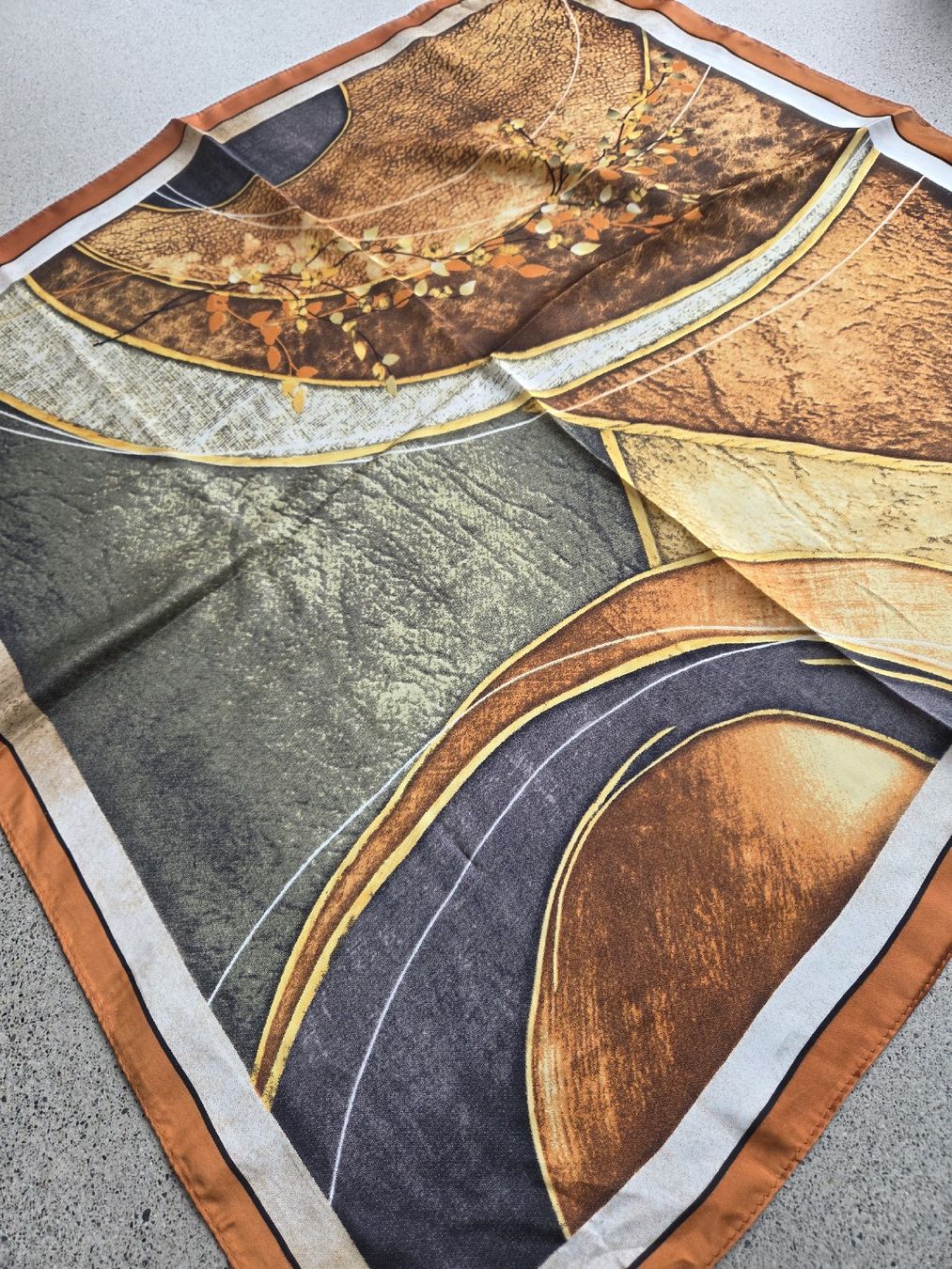 Foulard & Sciarpe: Seidenfoulard 65 x 65 – Nuovo e nell'imballaggio originale da Frauenfeld venduto da Schenken-mit-Herz 1