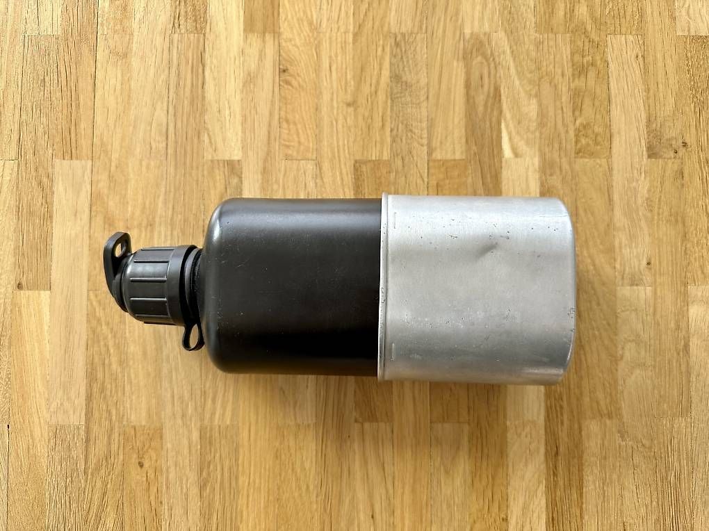 Equipement & pcs de rechange: Feldflasche 84 – D'occasion à Langenthal par bri_px88