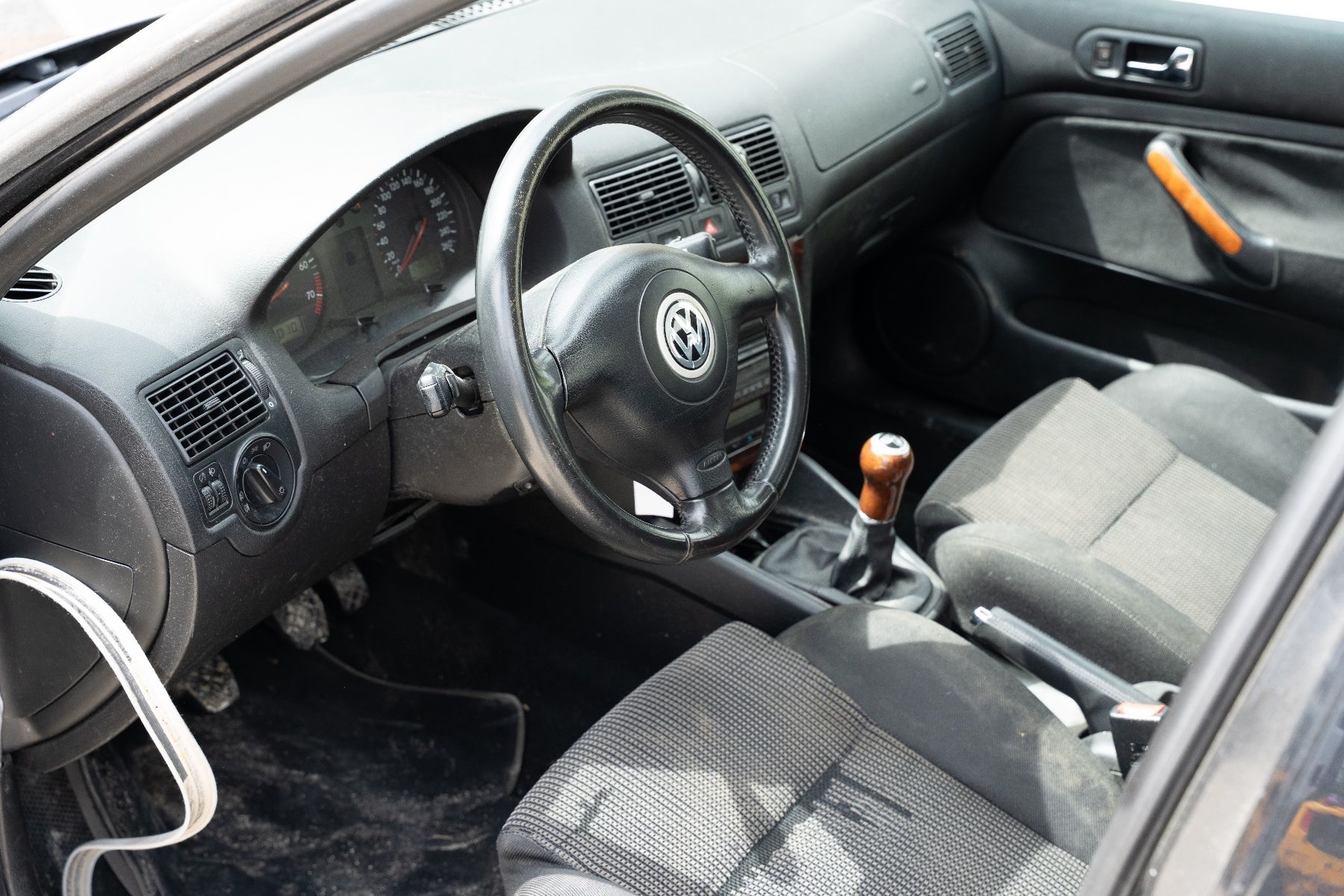 VW Automobili: Vw Golf vr6 2.8 – Usato da Affeltrangen venduto da AutoZentrumAG 5