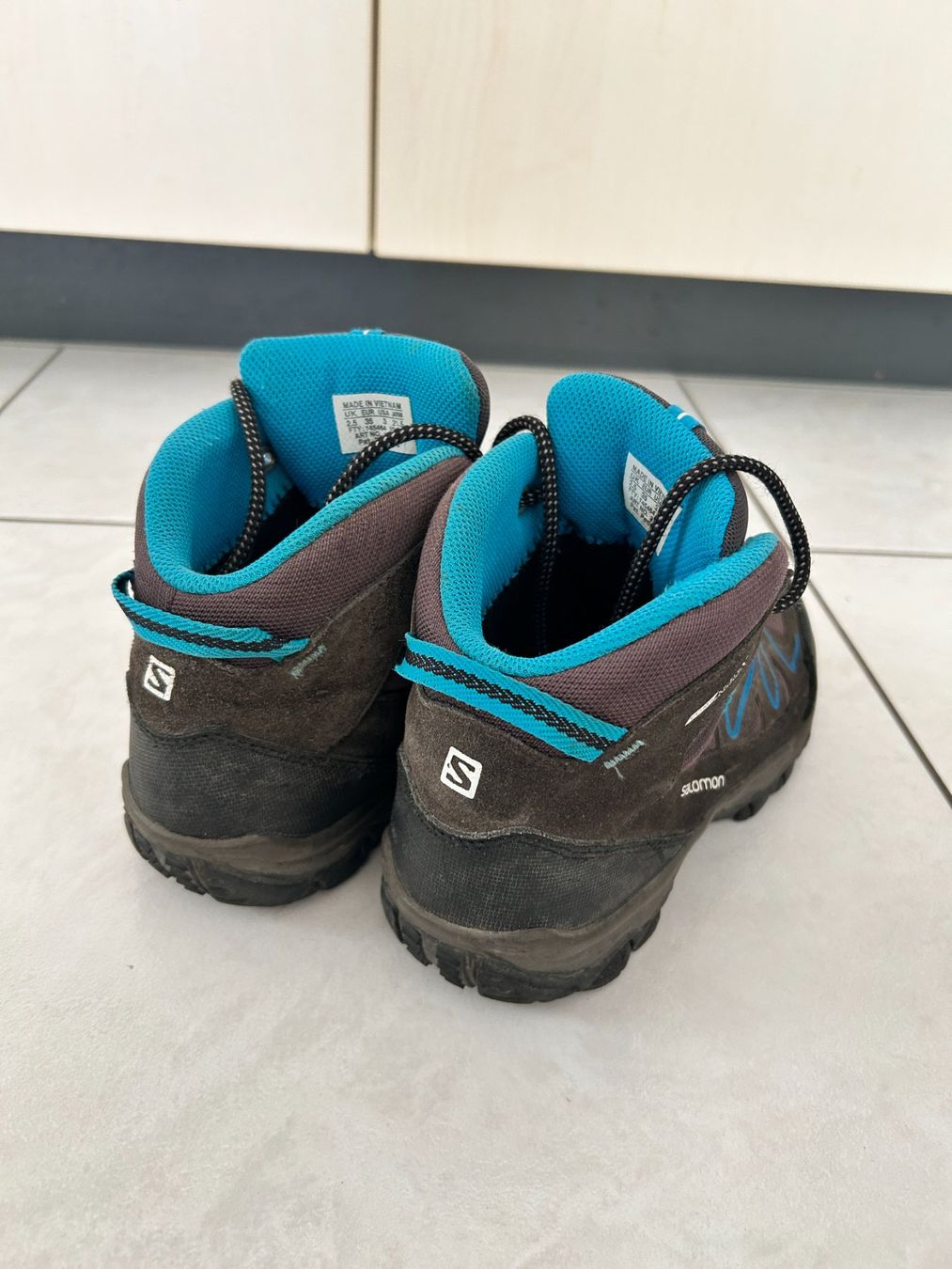 Salomon Schuhe für Jungen: Wanderschuhe Salomon Gr. 35 – Gebraucht aus Emmenbrücke von LuTi80 1