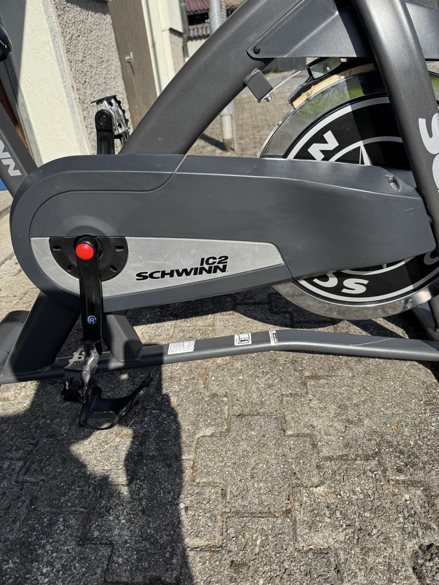 Schwinn Hometrainer: Schwinn Indoor Cycle IC2i – Usato da St. Margrethen SG venduto da taf_alb
