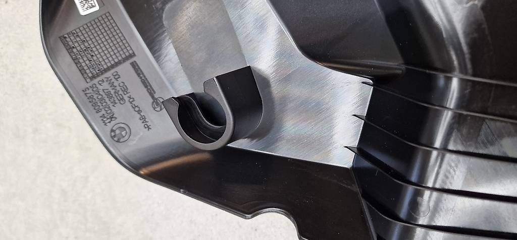 Tutti pezzi di ricambio auto: BMW M4 G82 Motorabdeckung – Usato da Dübendorf venduto da koe_b2yk 2