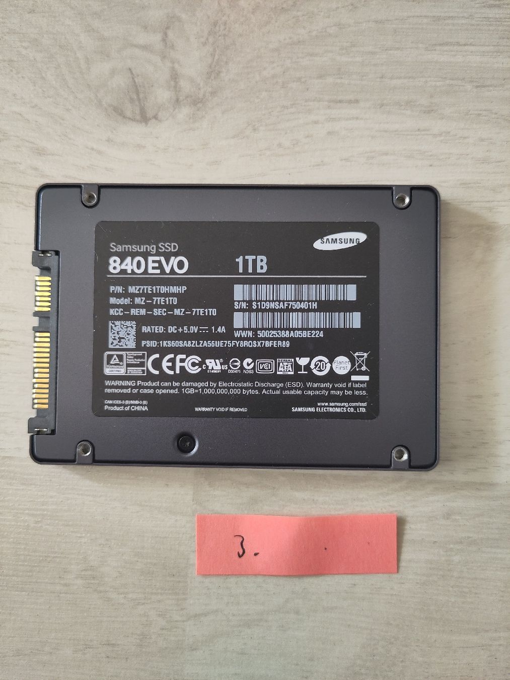 Samsung Dischi rigidi: 1TB SSD Samsung 840EVO – Usato da Sargans venduto da sve_hjs5 1