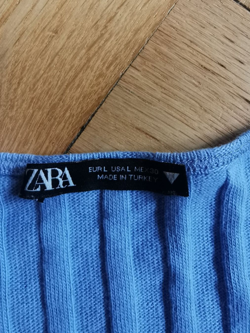 Top: zwei Crop-Tops – Usato da Bern venduto da Linii 4