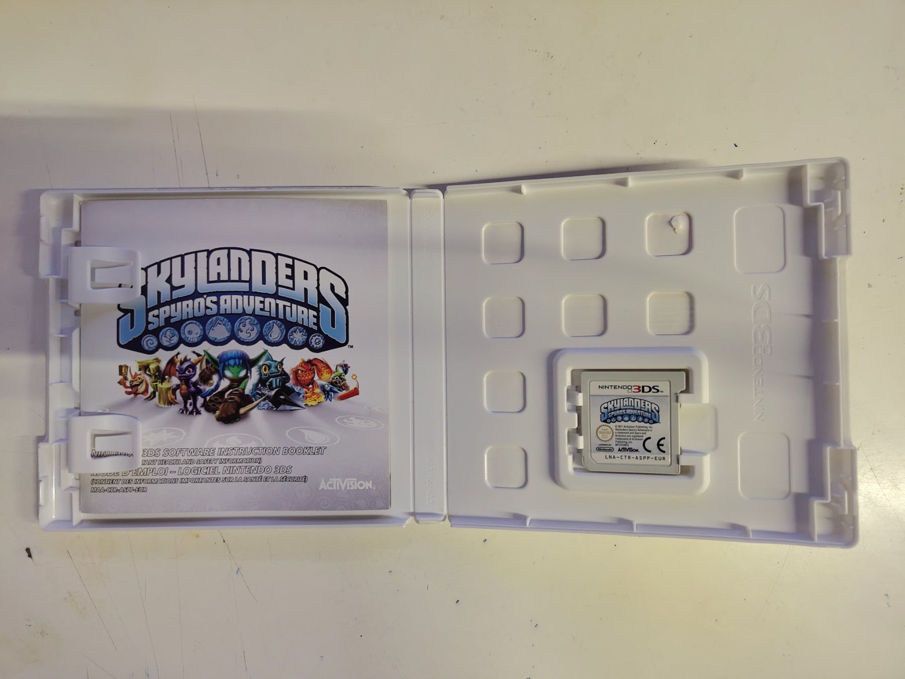 Nintendo Giochi: Jeu 3DS - Skylanders Spyro's Adventure – Usato da Saxon venduto da dan_drn5 2