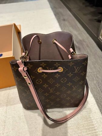 Louis Vuitton NéoNoé MM Monogram - Rose Poudre