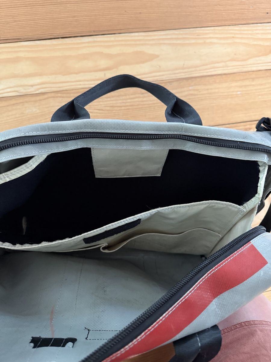 Freitag Taschen: Freitag Laptop Tasche – Gebraucht aus Langenthal von Futureska 2