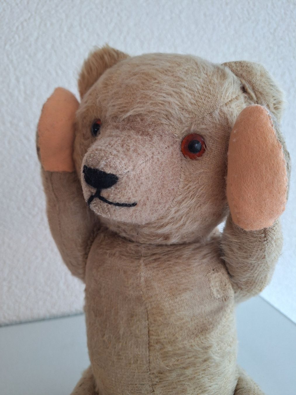 Spielzeuge: Antiker Teddybär ca.42 cm gross mit Strohfüllung – Gebraucht aus Sissach von luvama 3