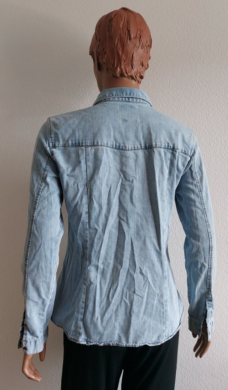 Pull&Bear Camicette: Pull & Bear Jeansbluse Grösse XL tailliert – Usato da Basel venduto da Mazzo84 1
