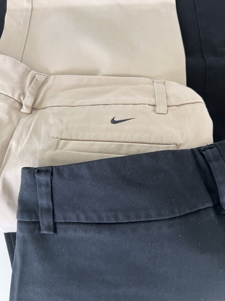 Nike Pantaloni: Damen Golferhosen Gr. 36 – Usato da Bellmund venduto da been.mlr 2